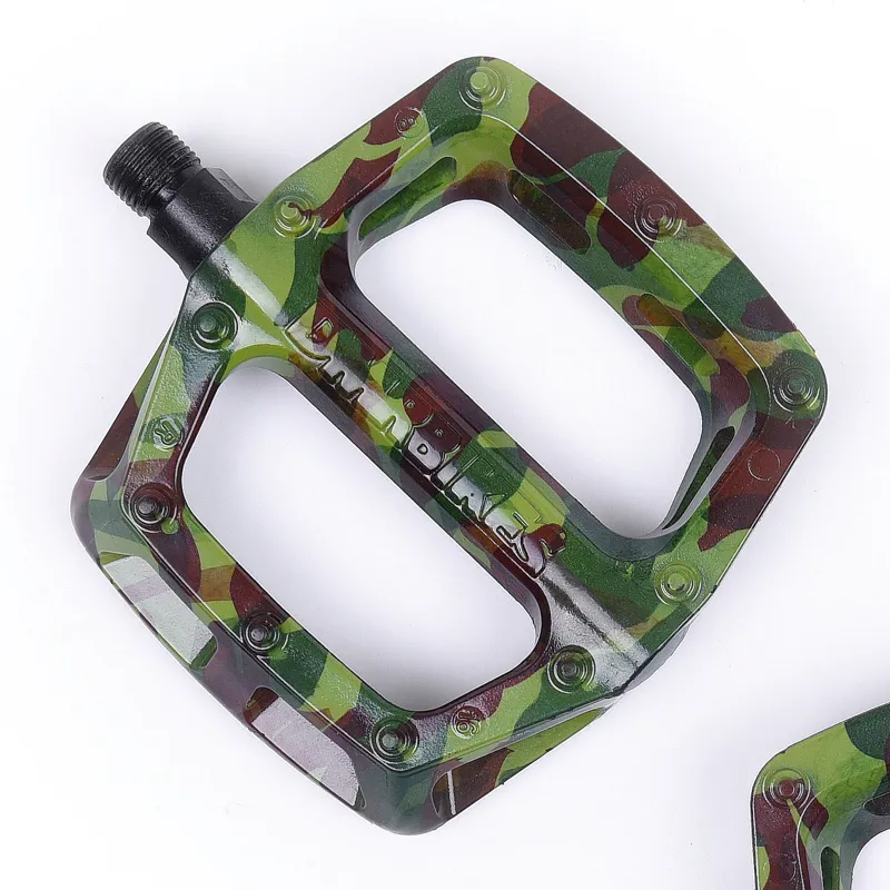 DMR V6 SE Pedals in Camo Green-3